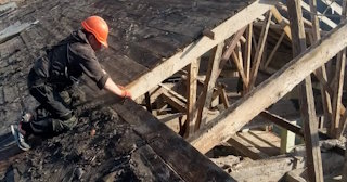Профессиональный демонтаж стропильной системы от Сварной-Кра в Кумертау от 583 рублей.